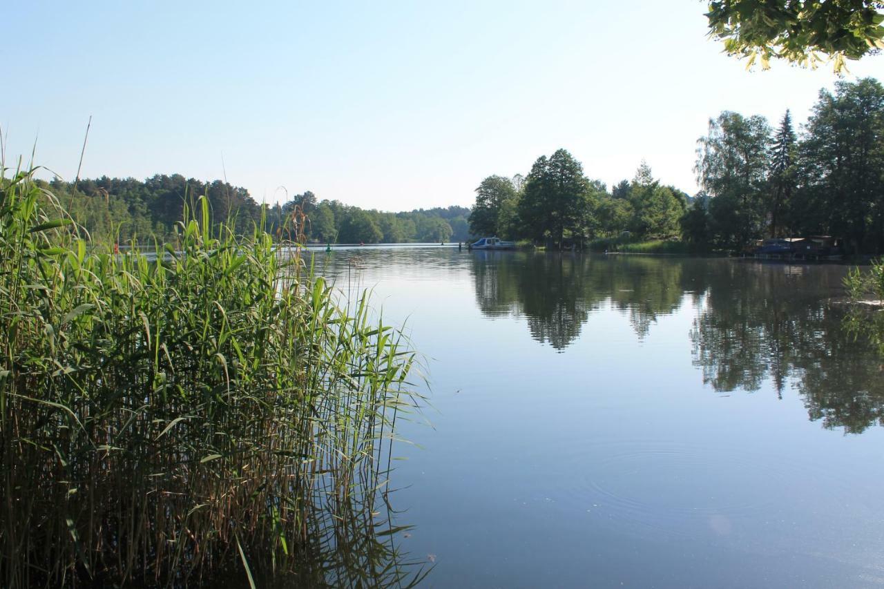 Ferienappartements Am See Schorfheide Exteriér fotografie